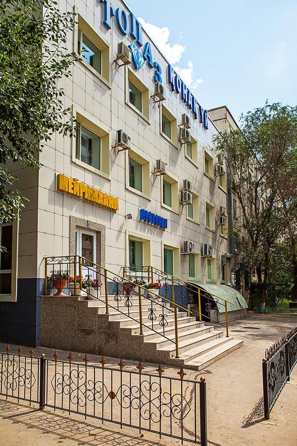 Hotel Topaz Астана Екстериор снимка